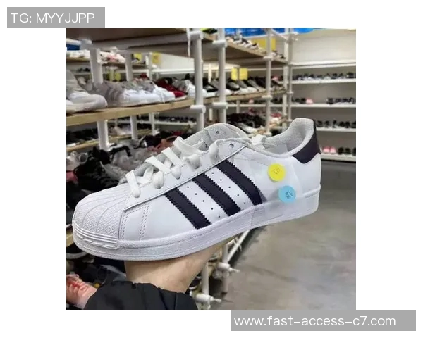 时尚与运动的完美结合丝袜篮球鞋引领潮流新风尚